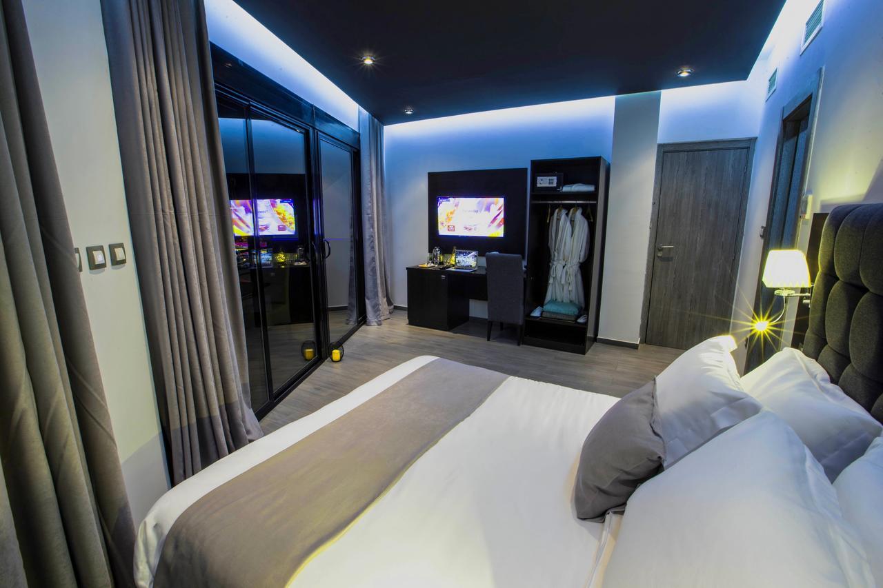 Calypso Home Oran Aïn El Turk Buitenkant foto